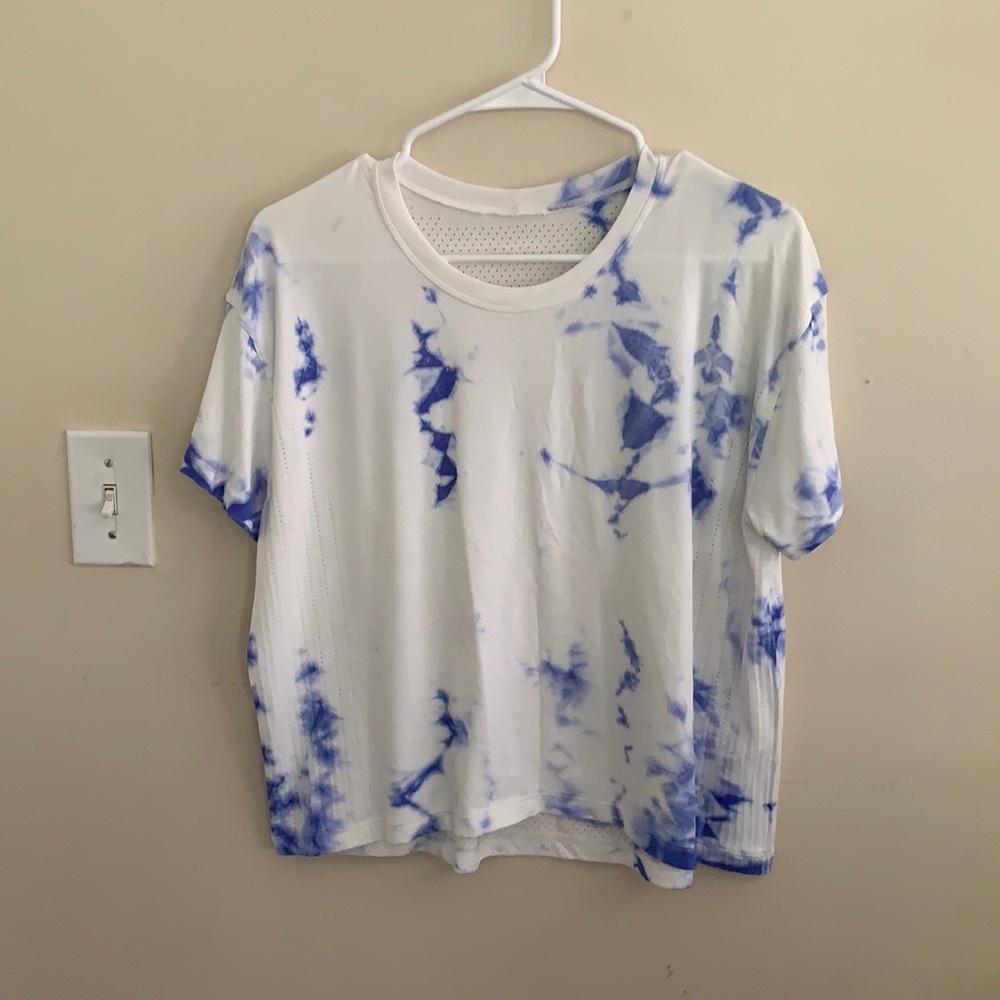 Lulu Lemon Train To Be Cropped Top